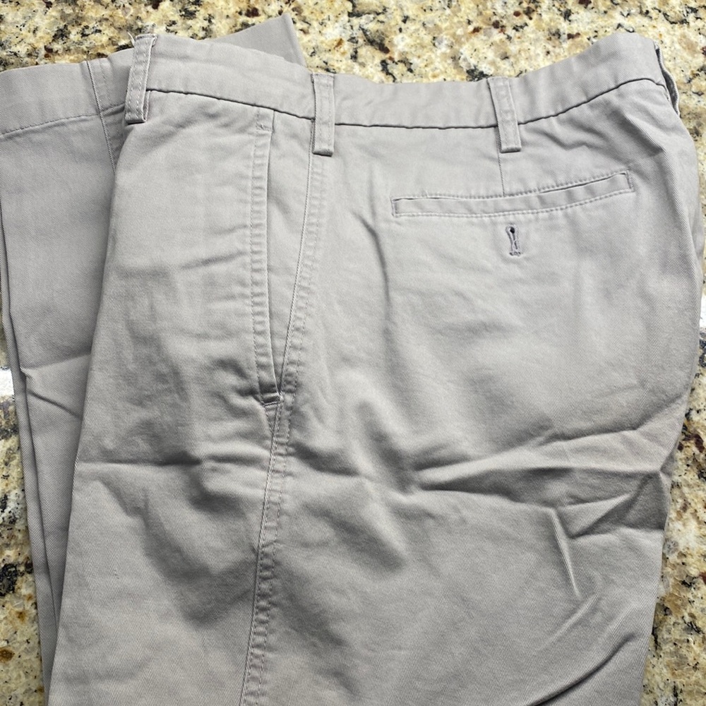 Joseph Abboud- Flat Front Casual Slacks Slim 33 x30